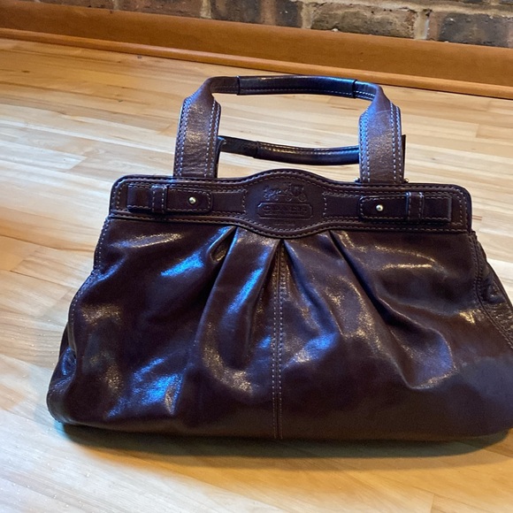 VTG Coach brown soft leather hobo shoulder bag with a lilac satin lining - Picture 4 of 10